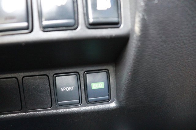Used 2020 Nissan Rogue SV FWD image 26