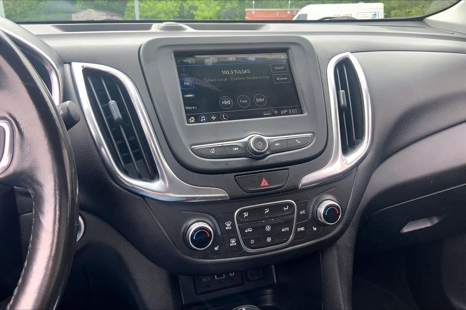Used 2019 Chevrolet Equinox LT FWD image 7