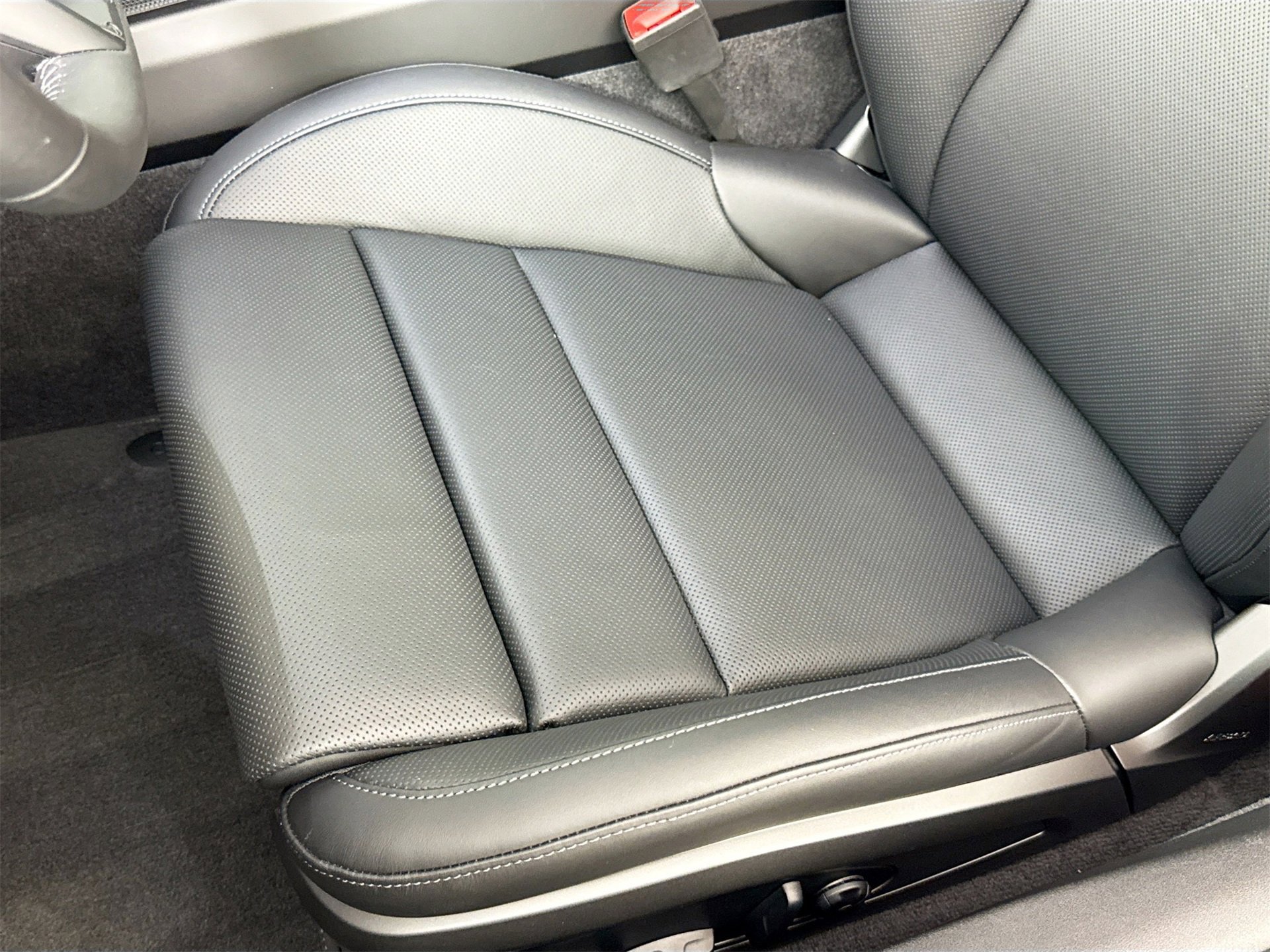 Used 2024 Porsche 911 Carrera S image 18