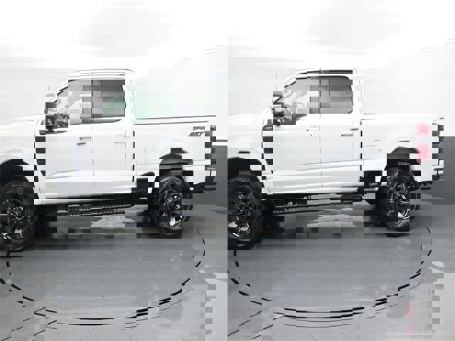 Used 2024 Ford F250 Lariat w/ Sport Appearance Package image 9