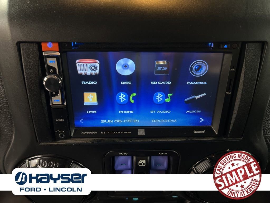 Used 2016 Jeep Wrangler Unlimited Sahara image 9