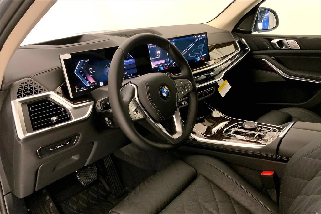 New 2026 BMW X7 xDrive40i AWD/4WD image 4
