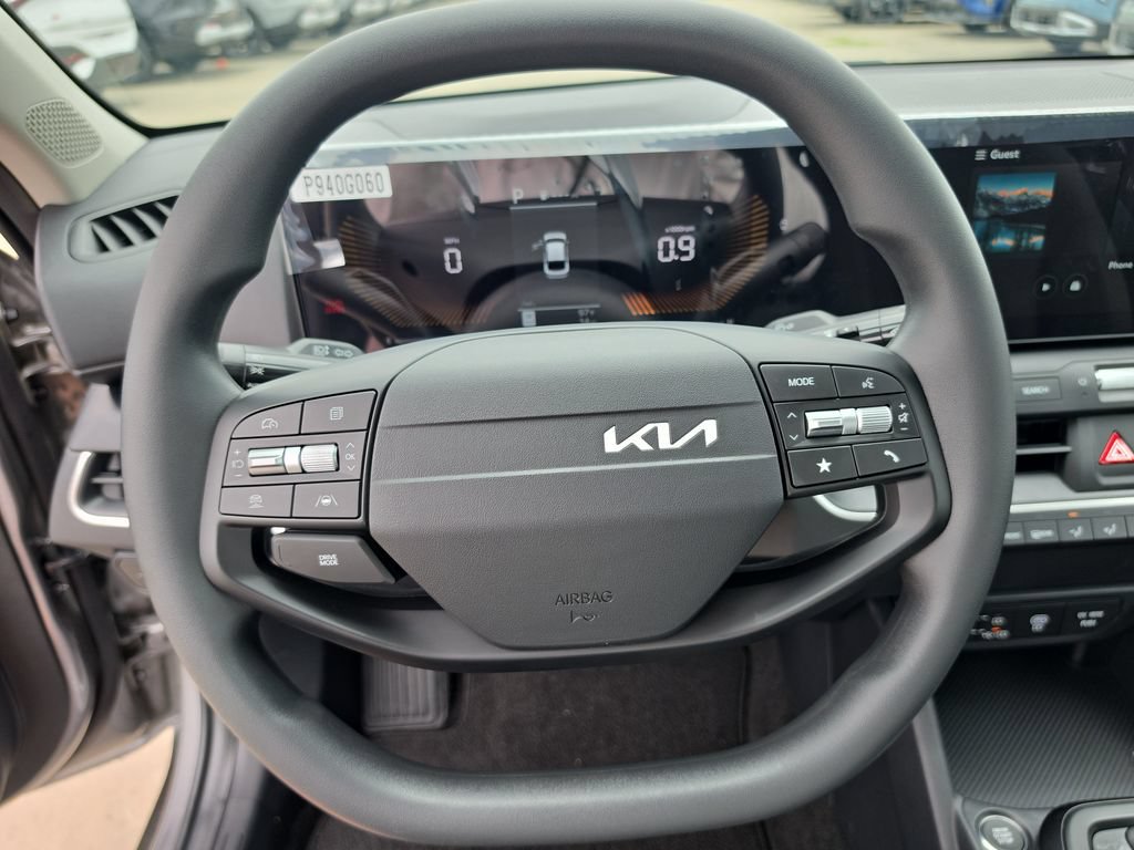 New 2026 Kia K4 FWD image 28
