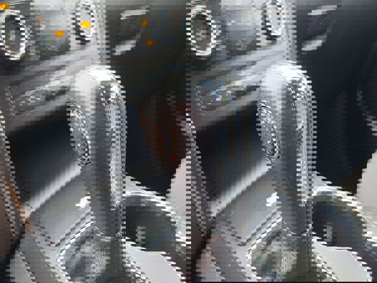 Used 2019 Ford Explorer XLT image 41