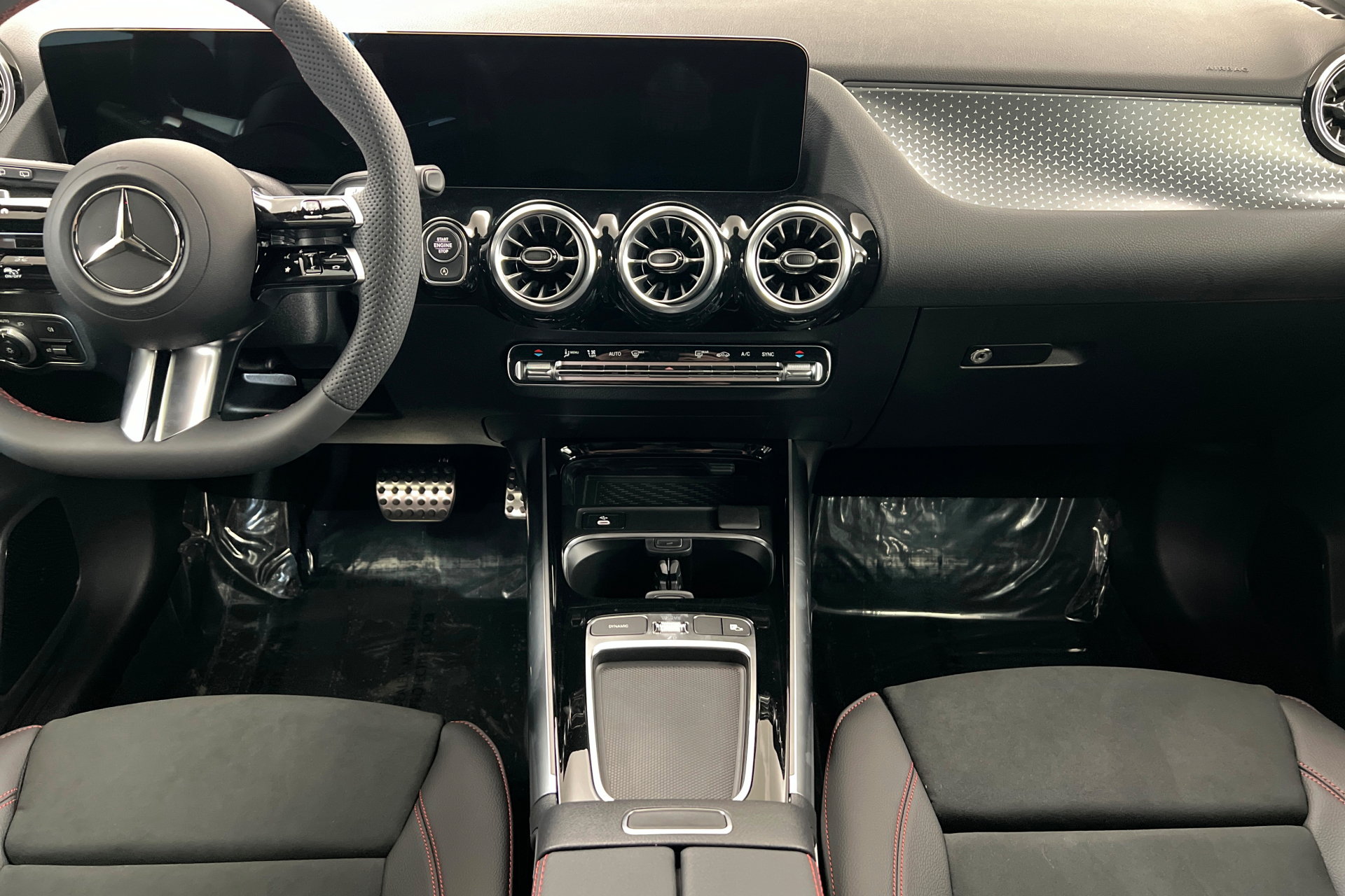 New 2026 Mercedes-Benz GLA 250 4MATIC image 13