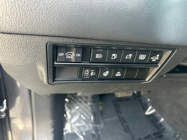 Used 2023 Toyota Sequoia Limited RWD image 31