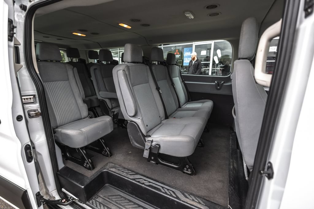 Used 2019 Ford Transit 350 XLT RWD image 28
