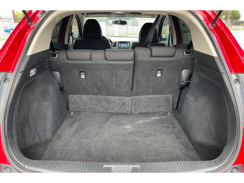 Certified 2017 Honda HR-V LX image 17