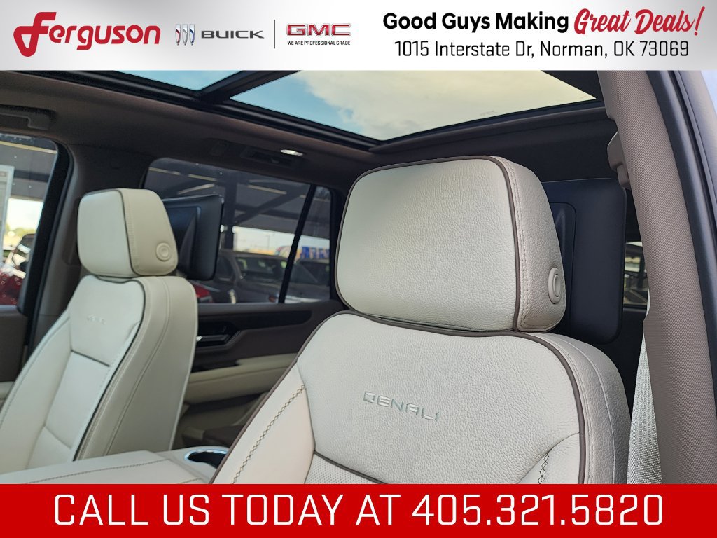 New 2026 GMC Yukon Denali w/ Denali Reserve Package AWD/4WD image 16