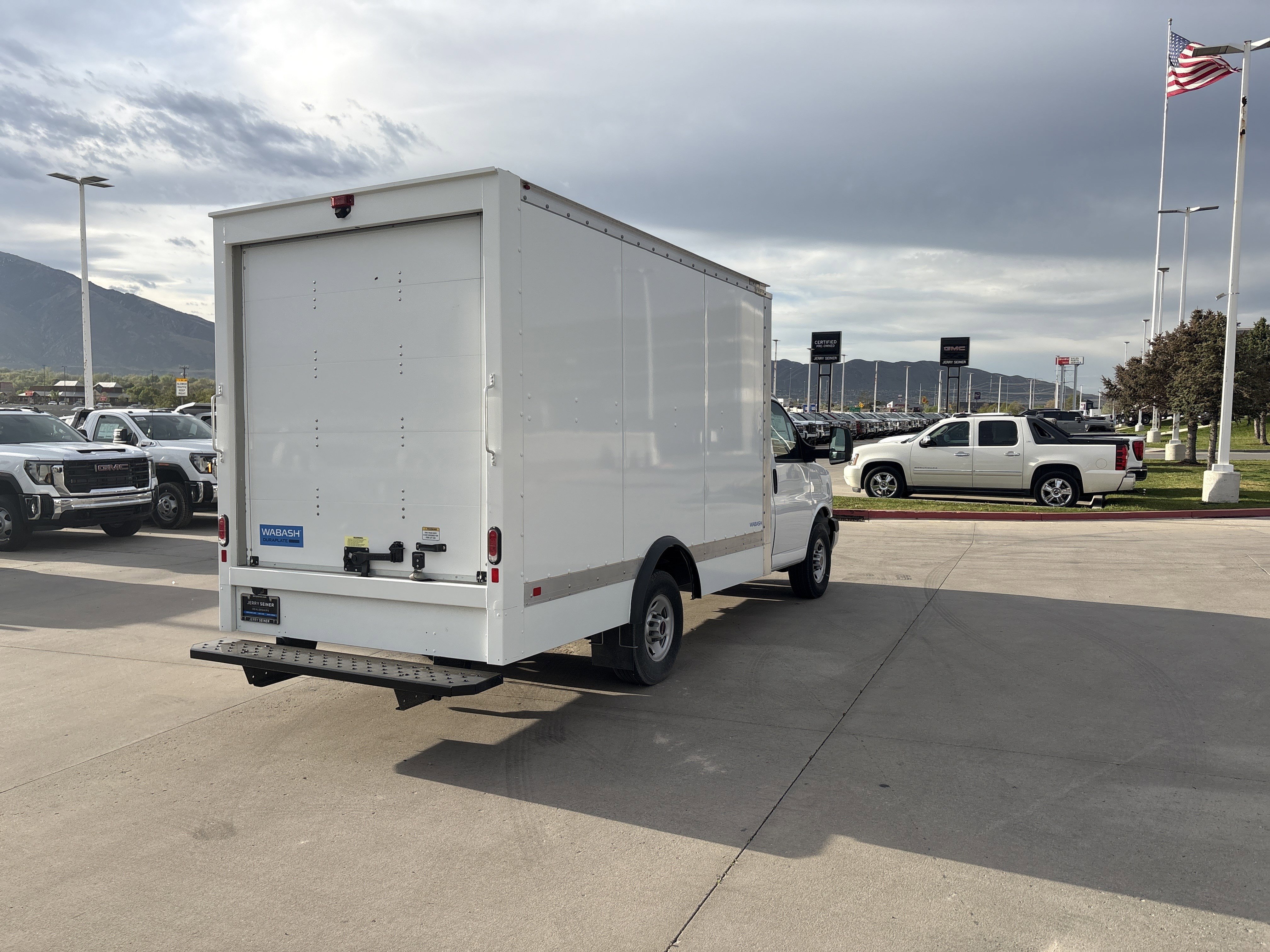 New 2024 GMC Savana 3500 w/ Power Convenience Package image 6