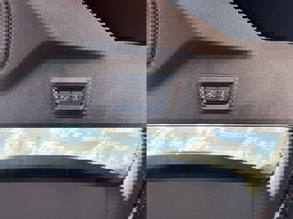 Used 2024 BMW X5 sDrive40i w/ M Sport Package image 19