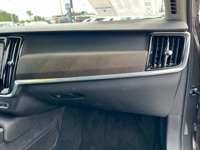 Used 2020 Volvo V90 T6 Cross Country image 50