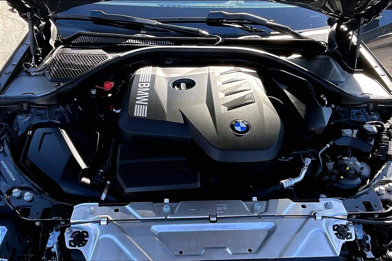Used 2026 BMW 330i Sedan w/ Premium Package RWD image 16