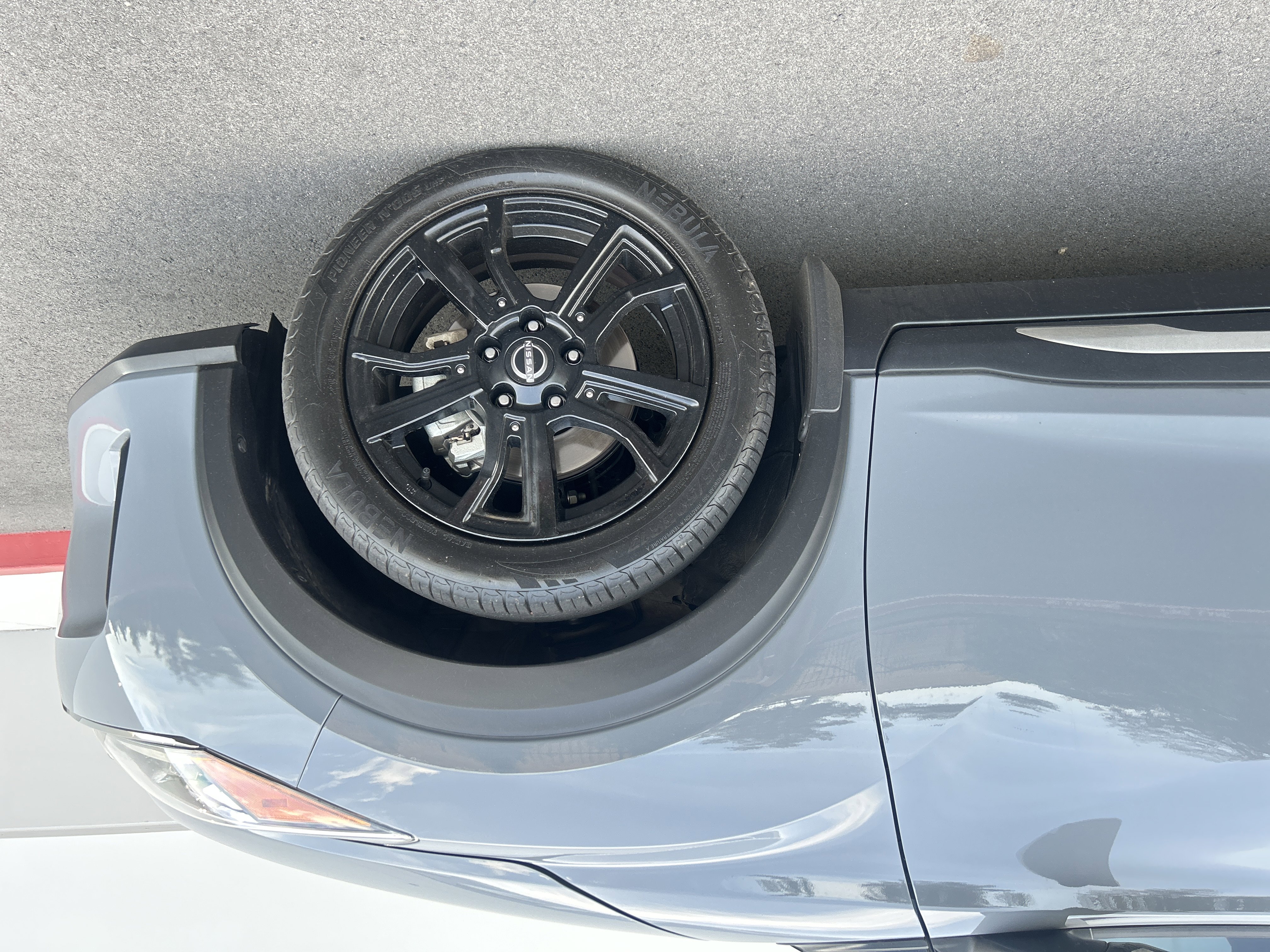 Used 2023 Nissan Kicks SR image 10