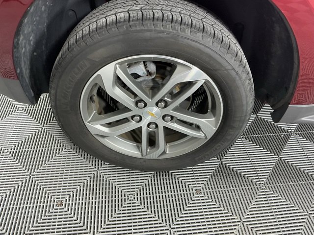 Used 2016 Chevrolet Equinox LTZ w/ Enhanced Convenience Package FWD image 17