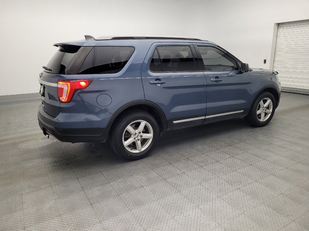 Used 2019 Ford Explorer XLT image 10