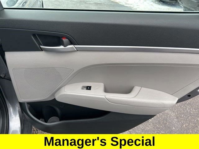 Used 2019 Hyundai Elantra SE image 33