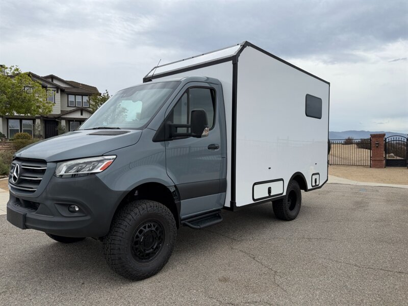 Used 2024 Mercedes-Benz Sprinter 3500 image 11