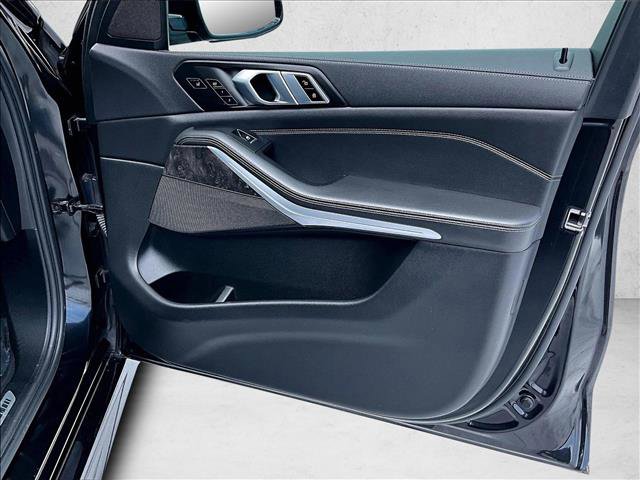 Used 2022 BMW X5 xDrive40i w/ M Sport Package AWD/4WD image 19