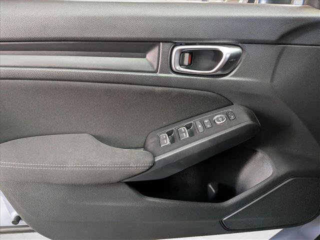 Used 2023 Honda Civic Sport image 10