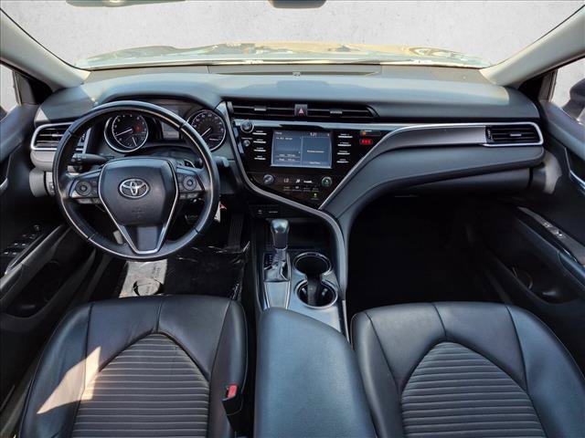 Used 2018 Toyota Camry SE FWD image 16