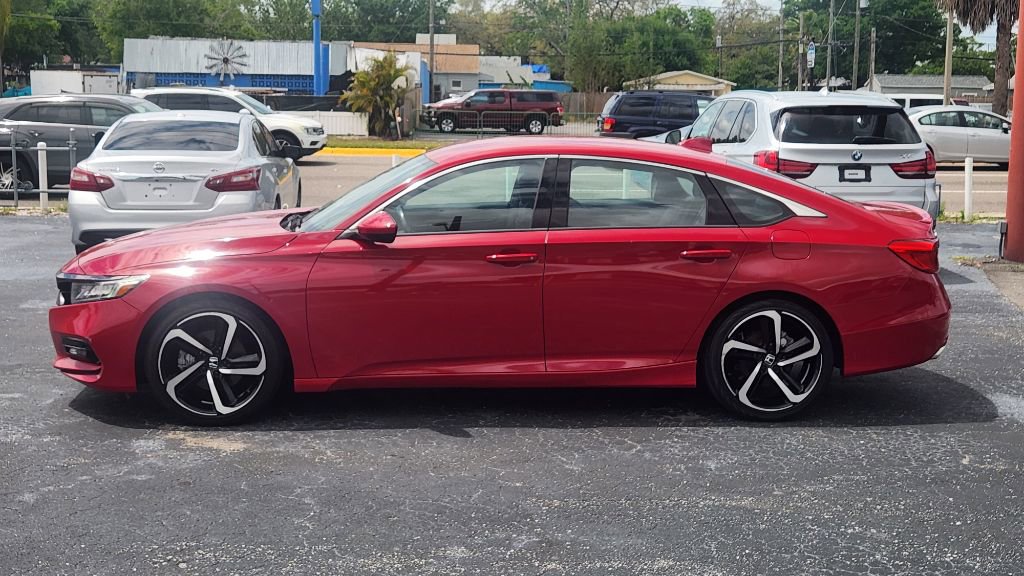 Used 2018 Honda Accord Sport image 3