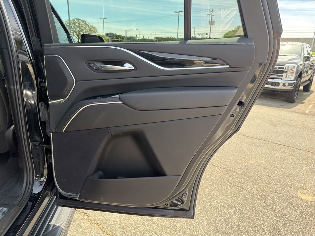 Used 2023 Cadillac Escalade Sport AWD/4WD image 21