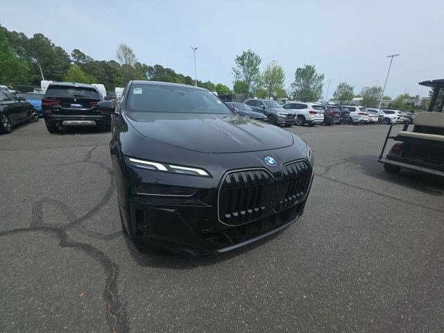 Certified 2025 BMW 750e xDrive image 6