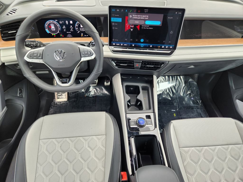 New 2026 Volkswagen Tiguan SEL R-Line image 16