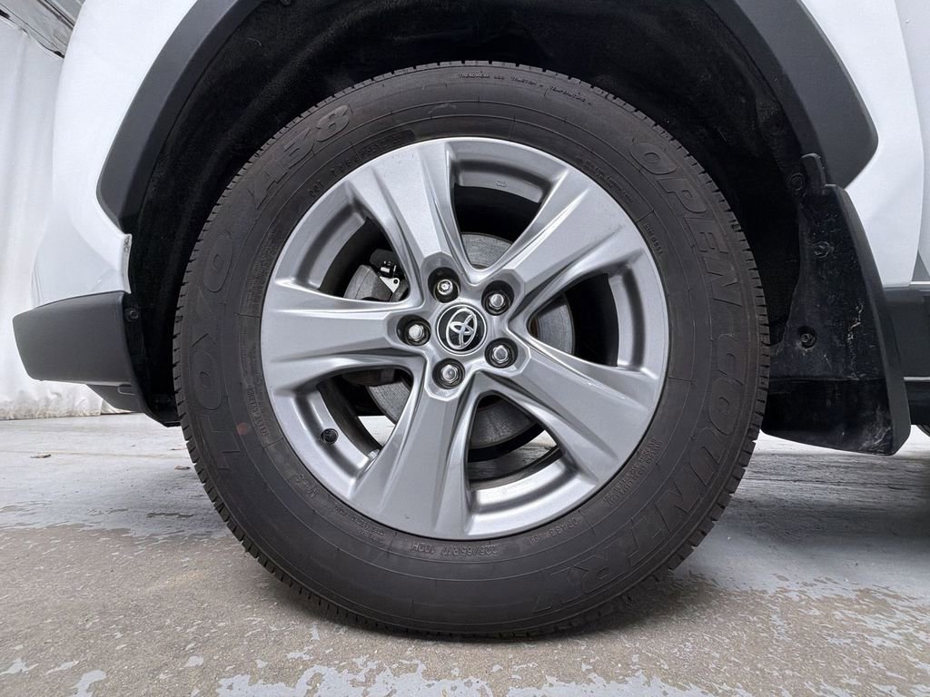 Certified 2023 Toyota RAV4 XLE w/ Convenience Package AWD/4WD image 15