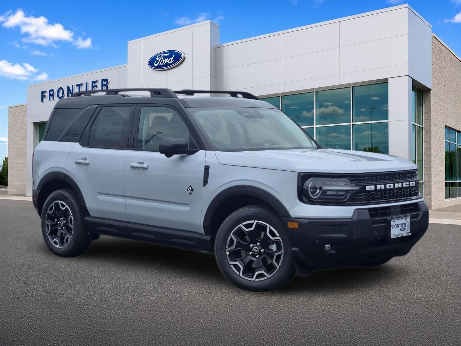 New 2026 Ford Bronco Sport Outer Banks w/ Outer Banks Tech Package+ AWD/4WD image 1