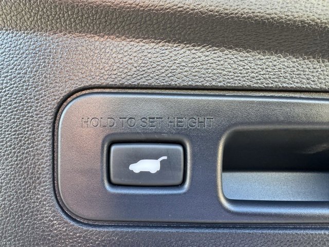 Used 2025 Acura MDX A-Spec image 10