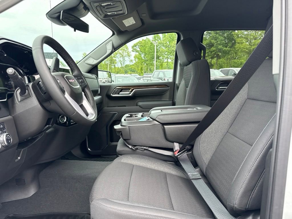 Used 2025 GMC Sierra 1500 Elevation AWD/4WD image 9