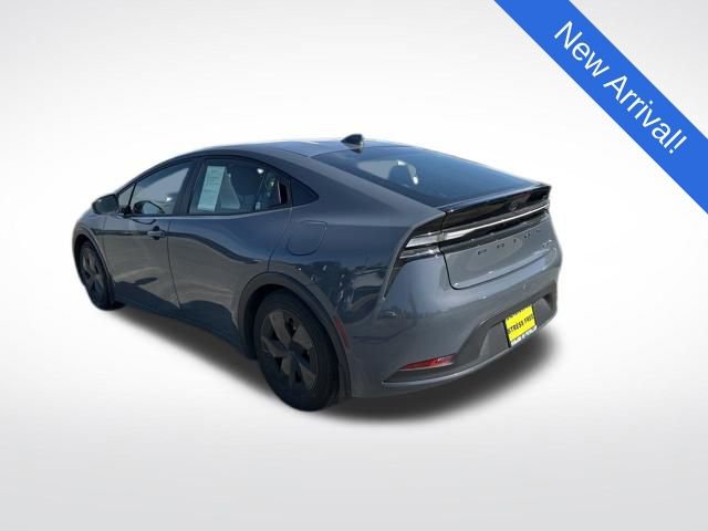 Used 2025 Toyota Prius Plug-In Hybrid FWD image 5