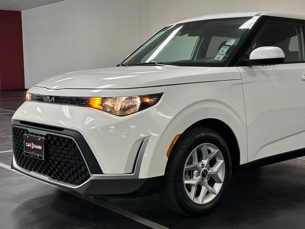 Used 2024 Kia Soul LX w/ Option Group 015 image 11