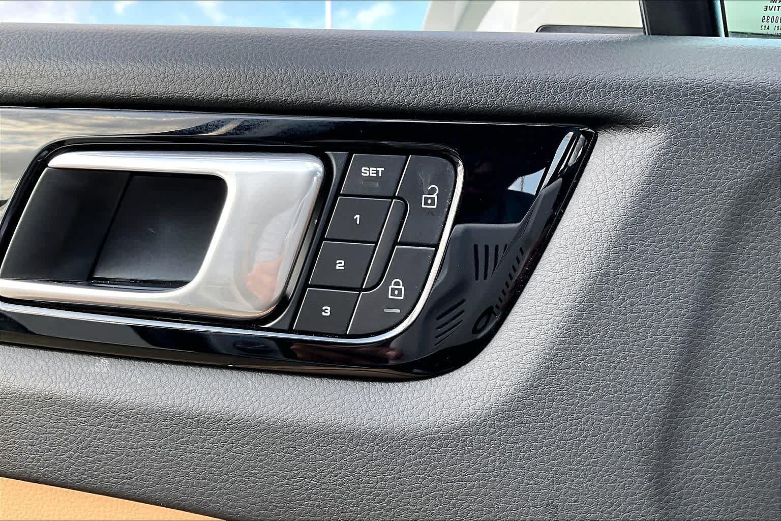 Used 2022 Porsche Cayenne E-Hybrid AWD/4WD image 79