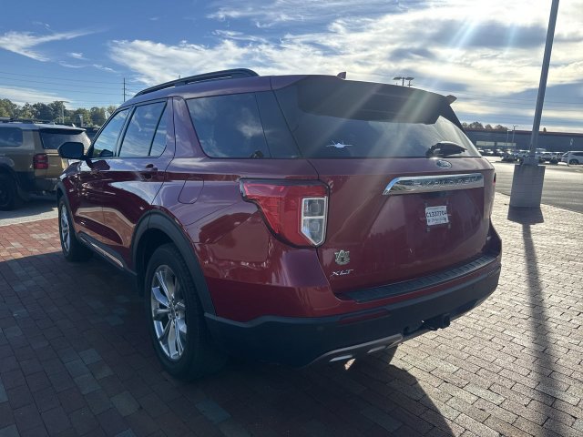 Used 2020 Ford Explorer XLT w/ Equipment Group 202A AWD/4WD image 7