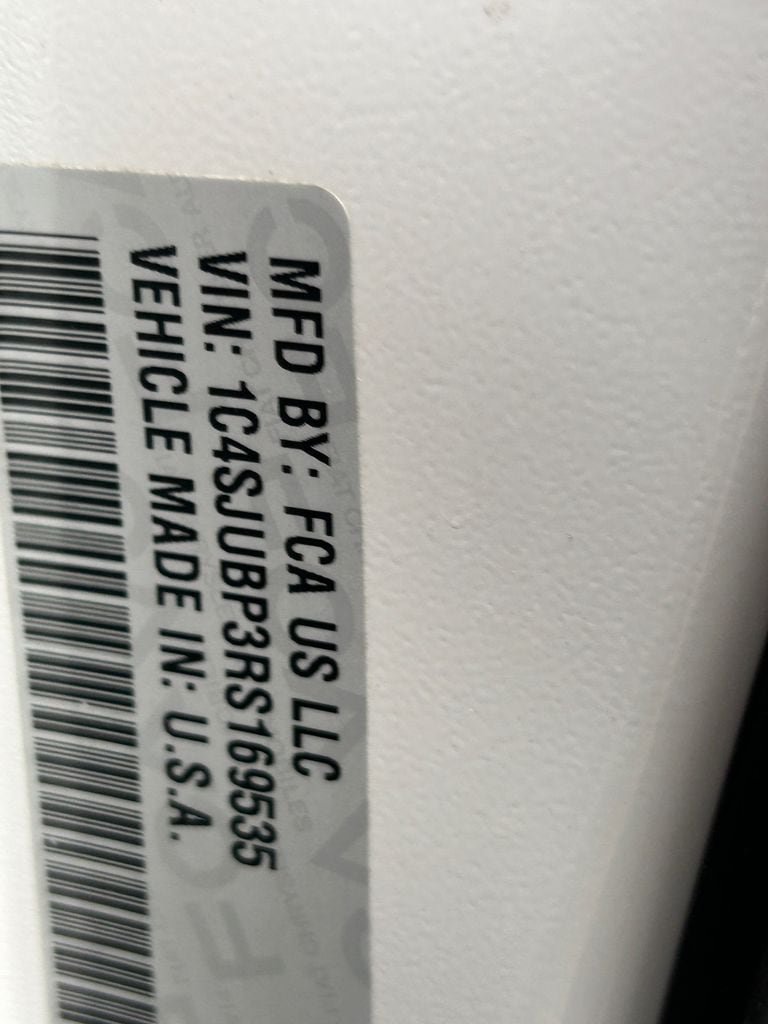 Certified 2024 Jeep Wagoneer Series II w/ Flexible Seating Group RWD image 12