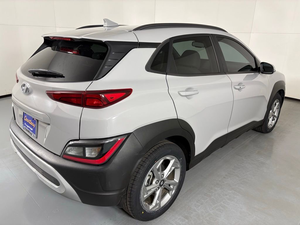 Used 2023 Hyundai Kona SEL image 8