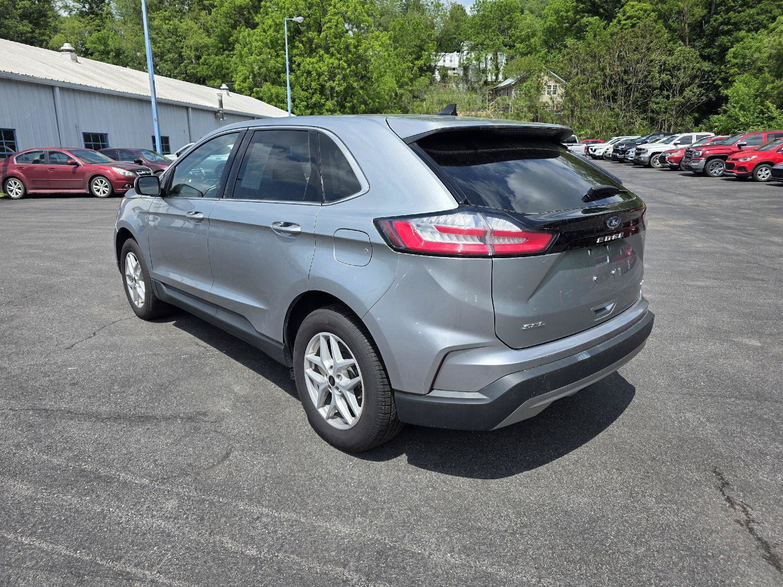 Used 2023 Ford Edge SEL AWD/4WD image 5