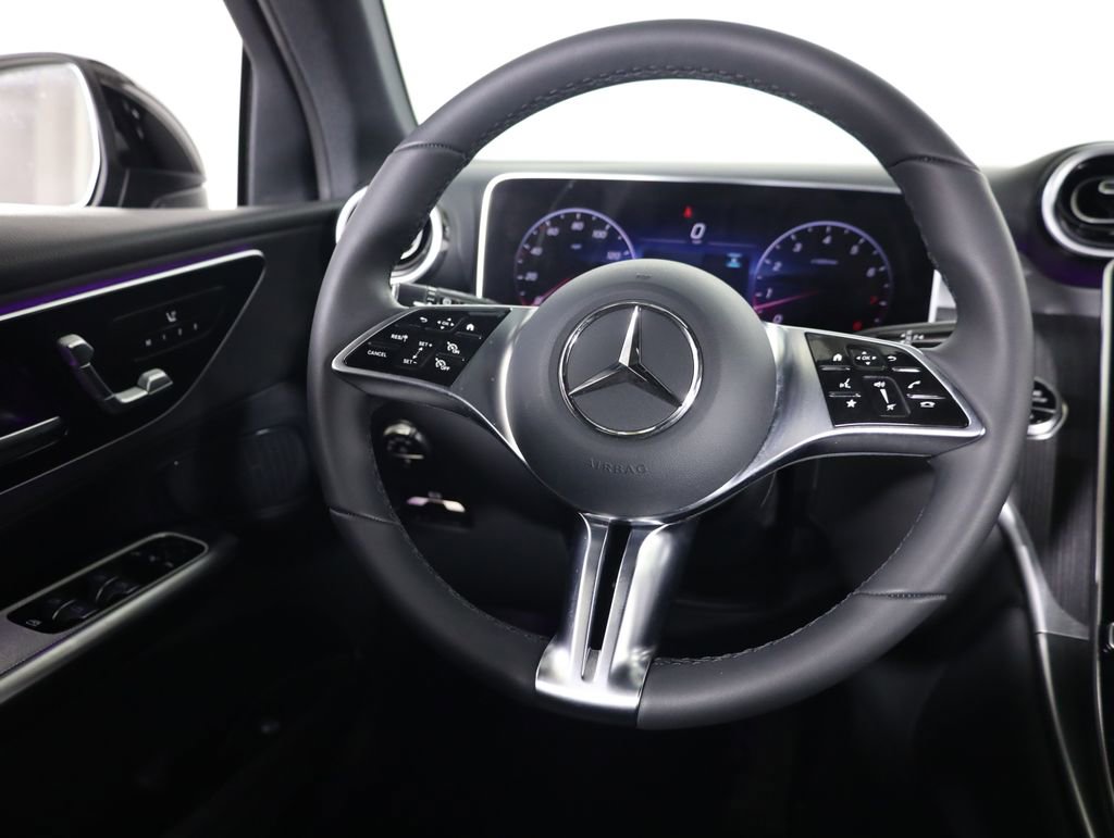 Used 2026 Mercedes-Benz GLC 300 4MATIC image 39