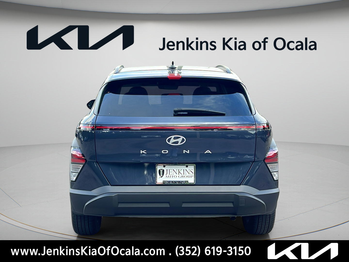 Used 2024 Hyundai Kona SEL w/ Convenience Package FWD image 4
