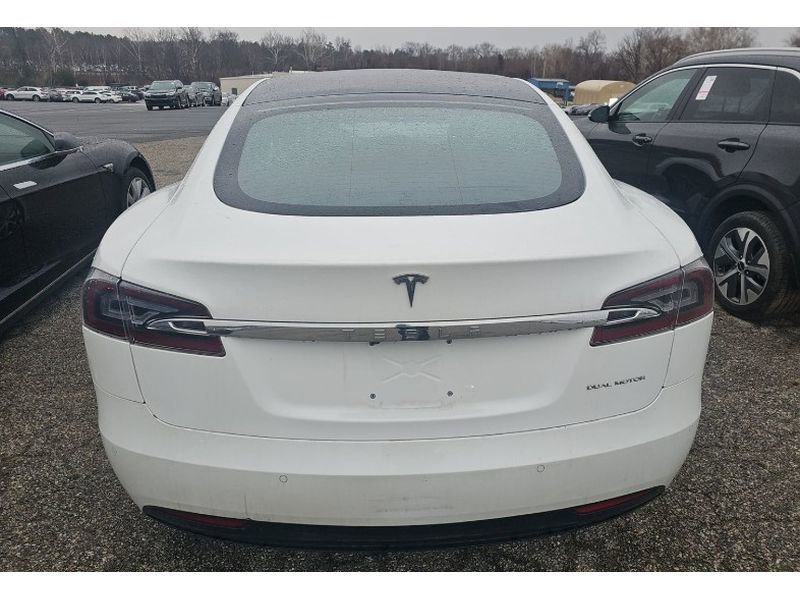 Used 2021 Tesla Model S Long Range Plus image 4