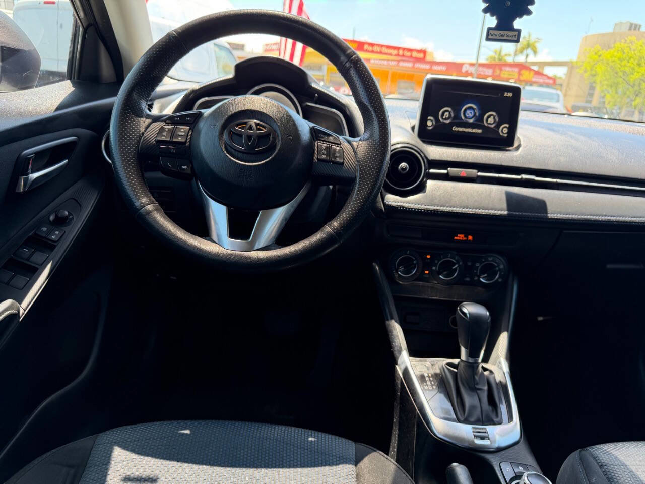 Used 2018 Toyota Yaris iA FWD image 9