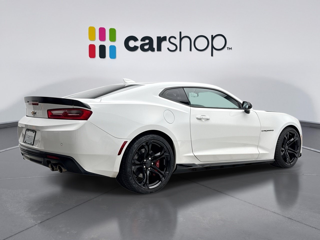 Used 2018 Chevrolet Camaro SS RWD image 5