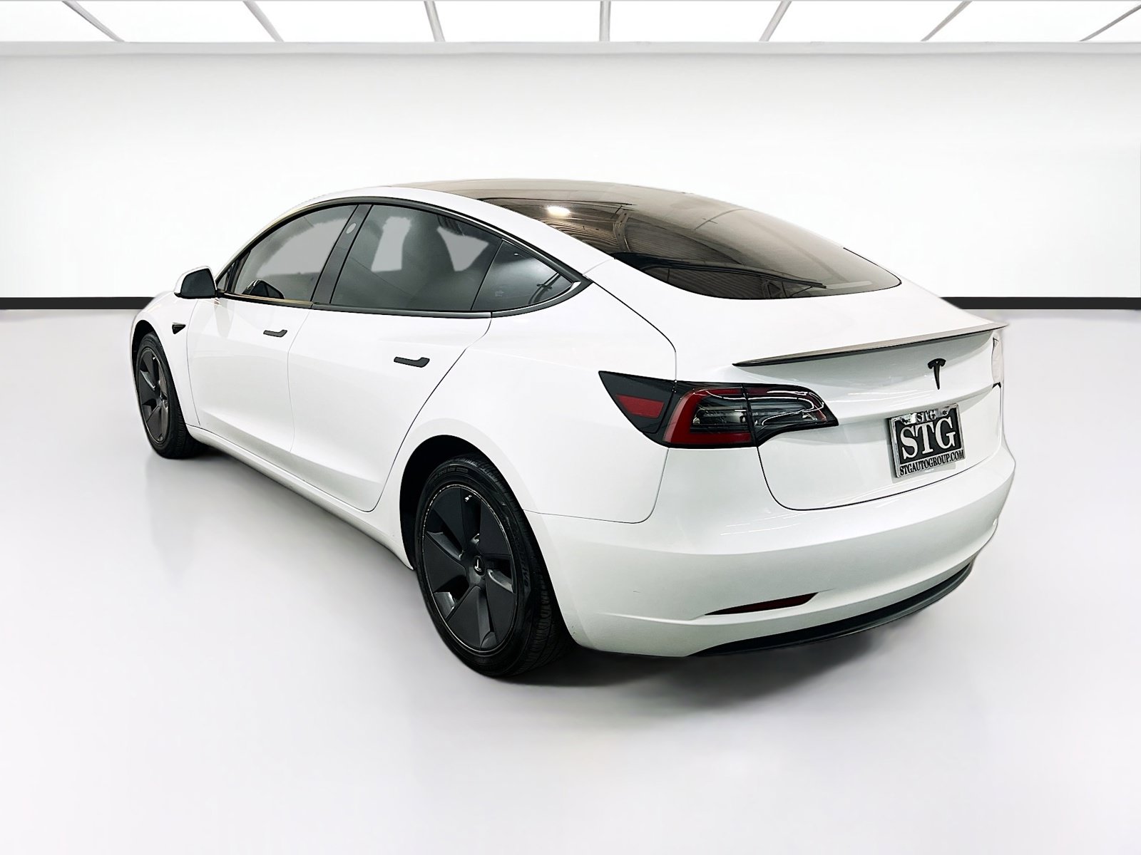Used 2023 Tesla Model 3 Standard Range RWD image 6