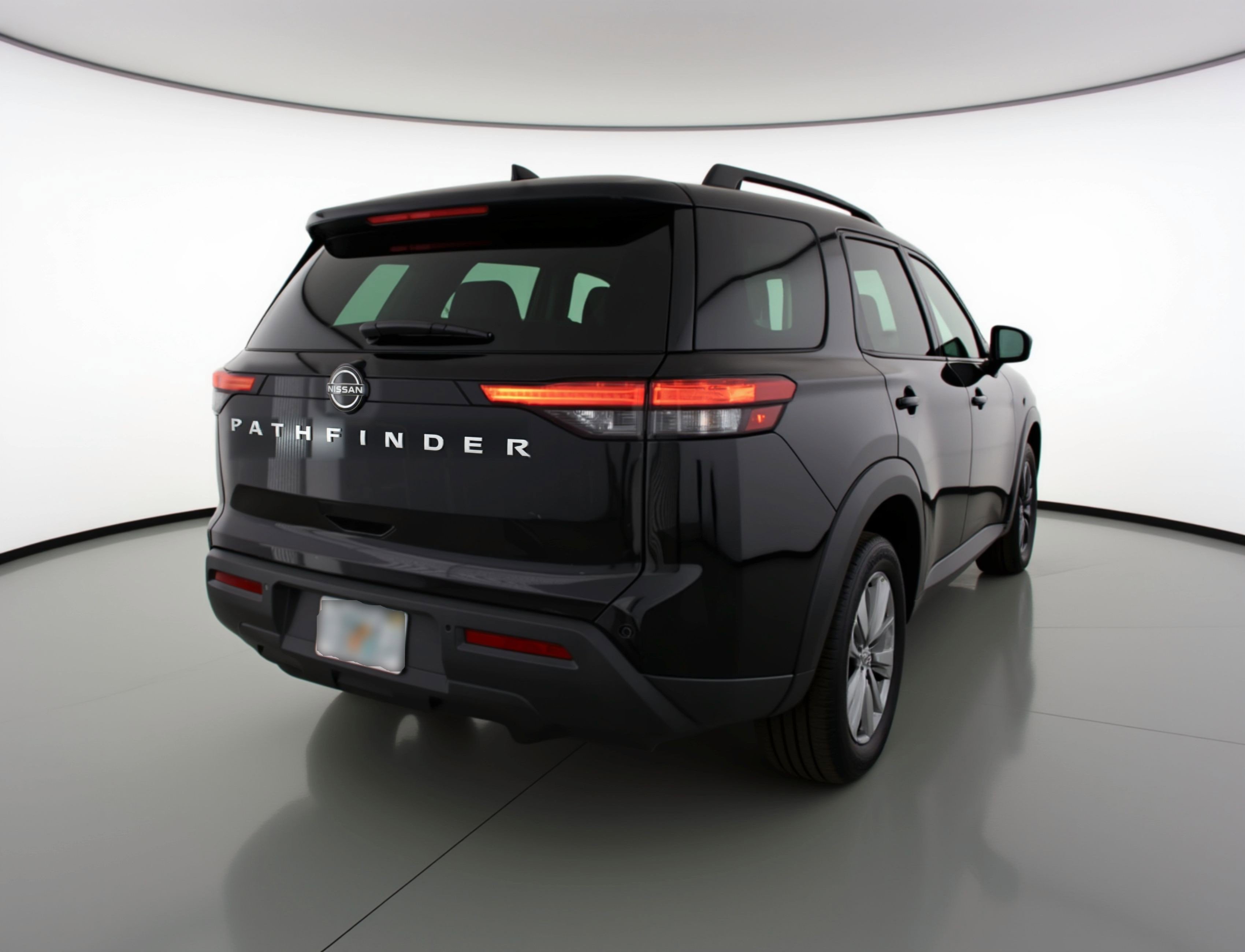 Used 2025 Nissan Pathfinder SV FWD image 9