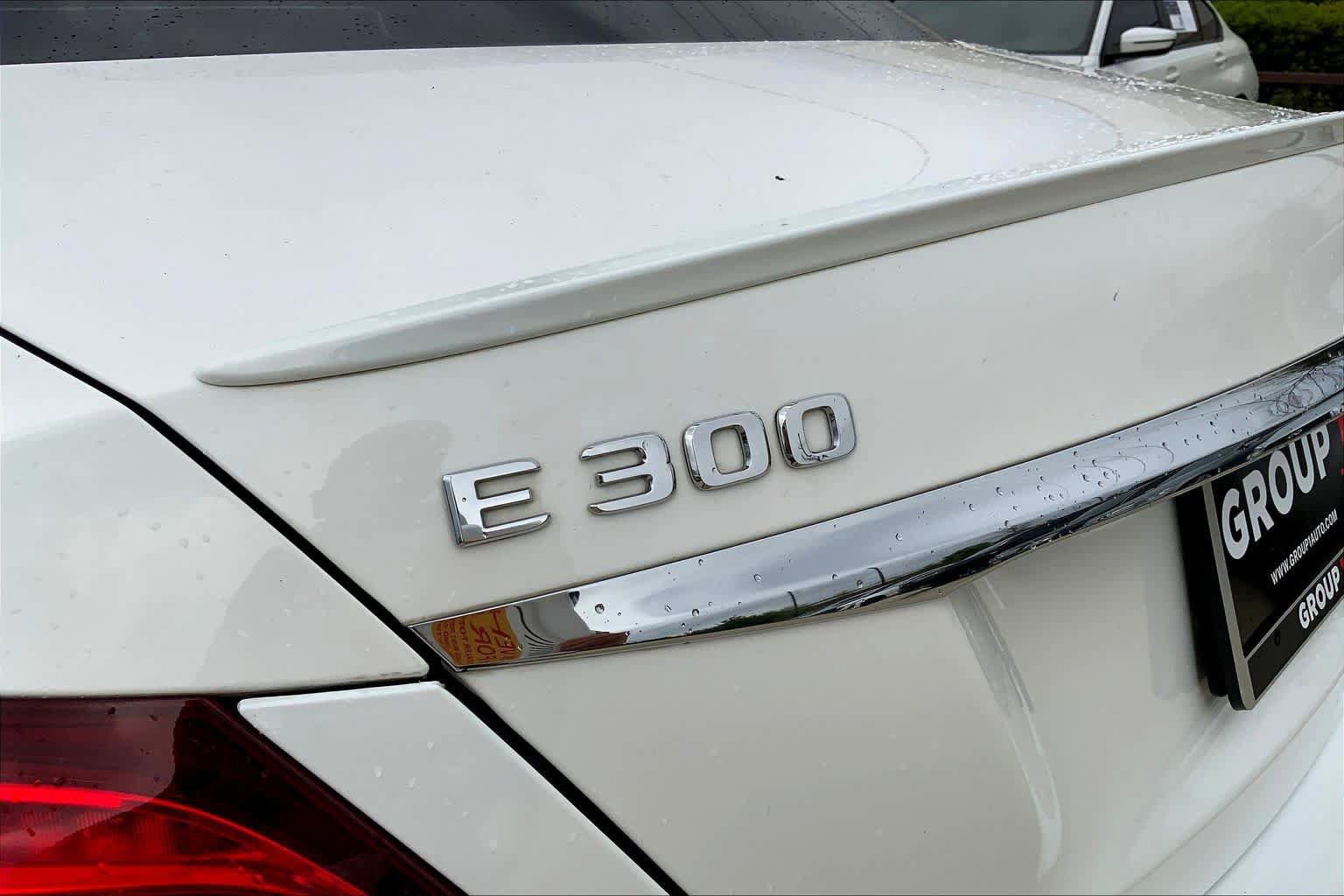 Used 2019 Mercedes-Benz E 300 image 10