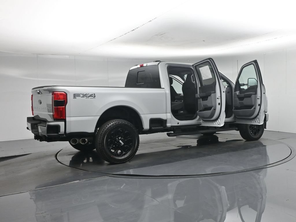 New 2026 Ford F250 XLT w/ XLT Premium Package AWD/4WD image 5