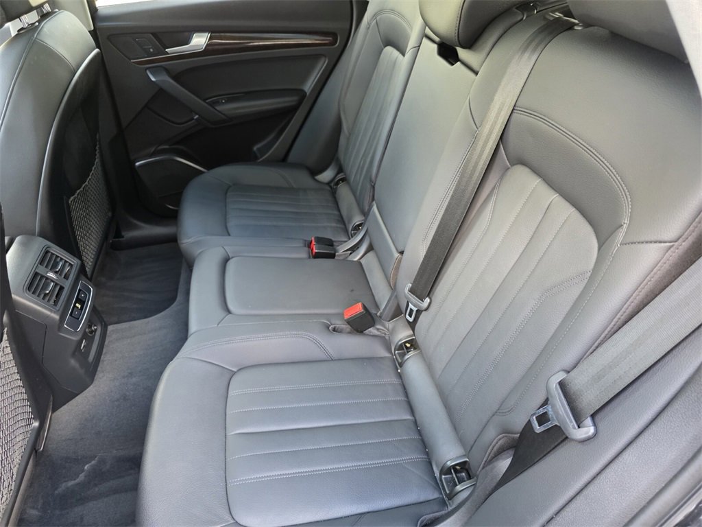 Used 2020 Audi Q5 2.0T Premium Plus image 16
